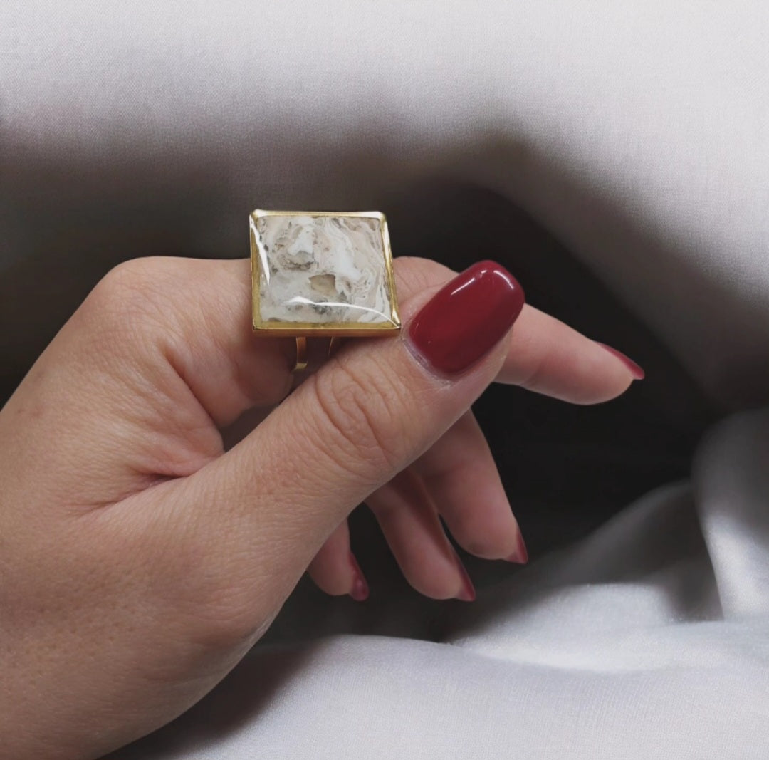 Anello regolabile mod. Ivory squadrato